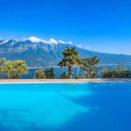 Casa Elka Residence Lake View And Pool By Garda Domus Mea Pieve  Экстерьер фото