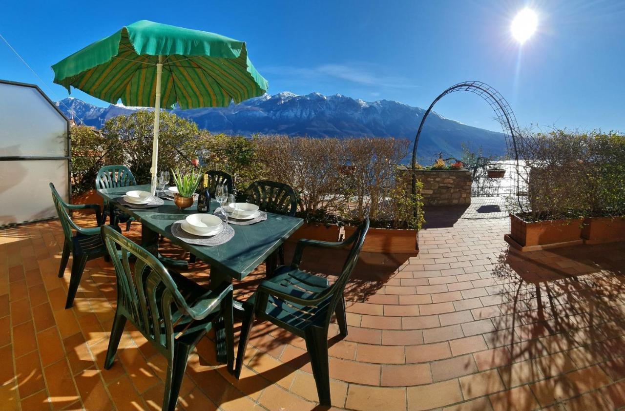 Casa Elka Residence Lake View And Pool By Garda Domus Mea Pieve  Экстерьер фото