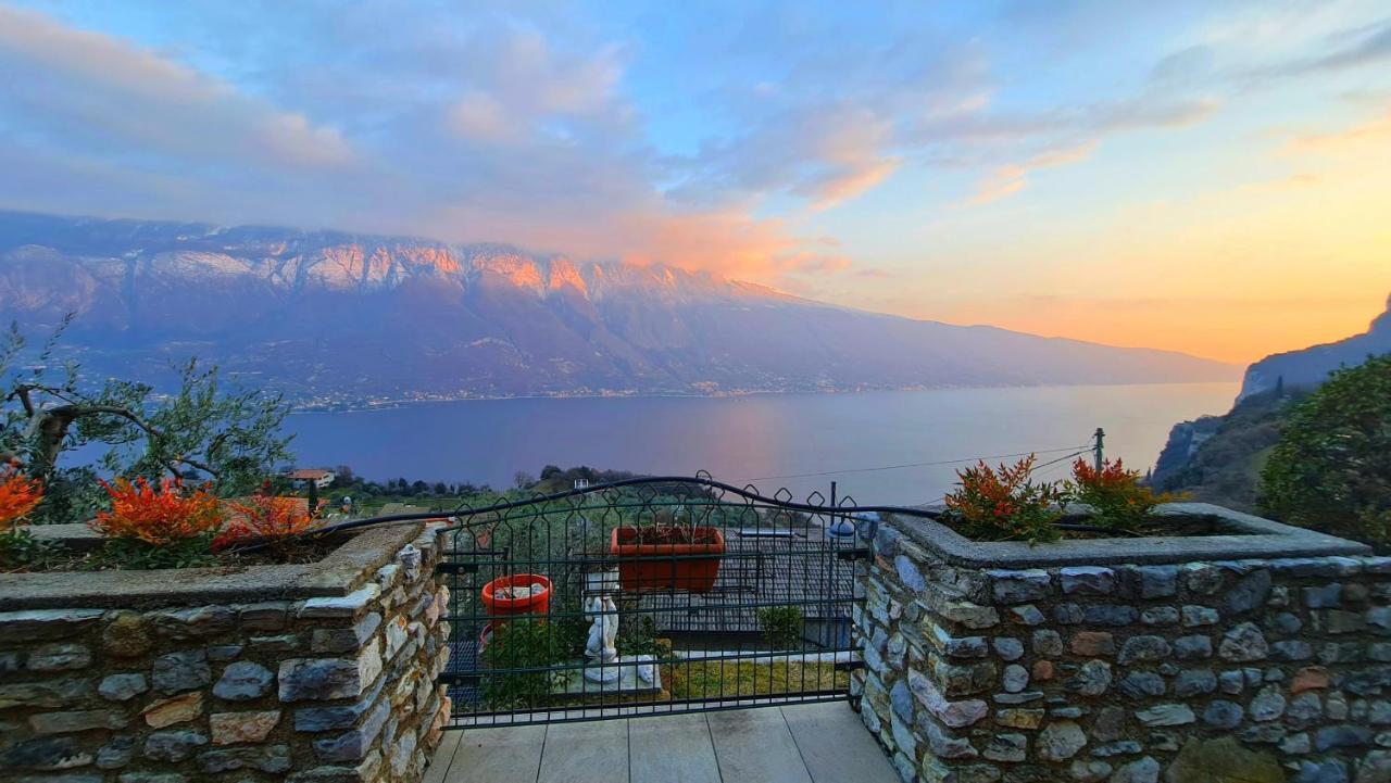 Casa Elka Residence Lake View And Pool By Garda Domus Mea Pieve  Экстерьер фото